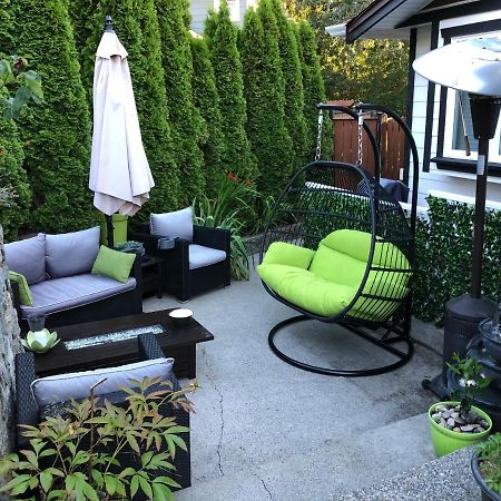 Cozy And Modern 3 Bedroom In Central Location! Виктория Экстерьер фото